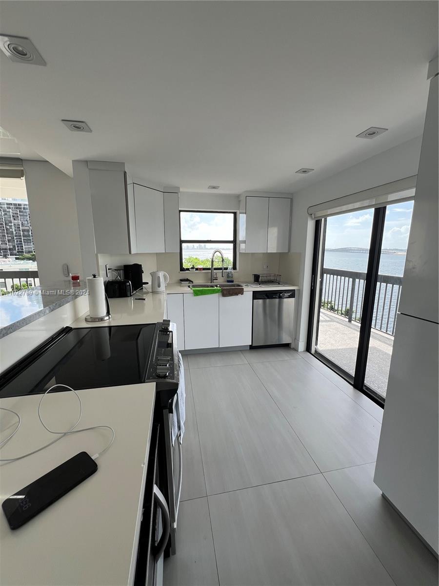 2333 Brickell Ave # 501