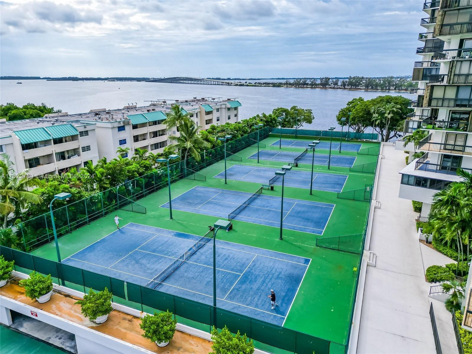 2333 Brickell Ave # 501