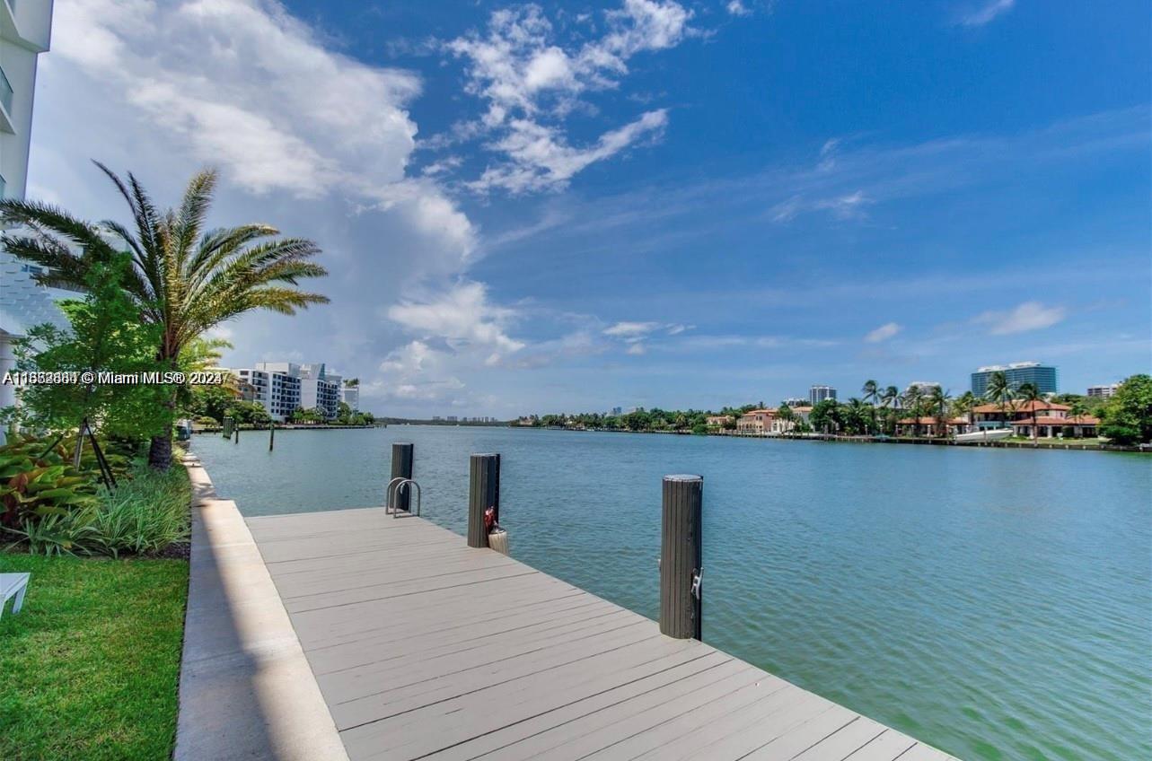 9821 E Bay Harbor Dr # 805