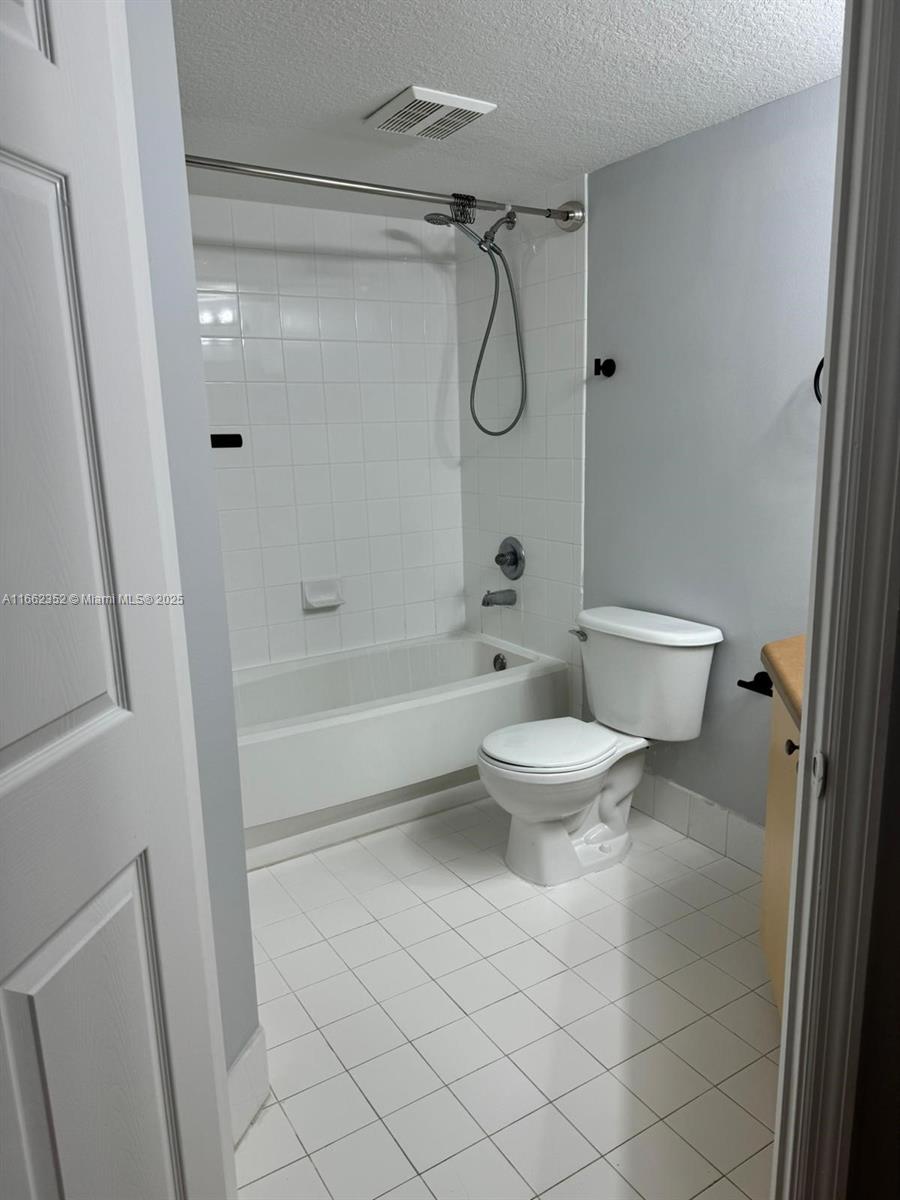 4131 San Marino Blvd # 208