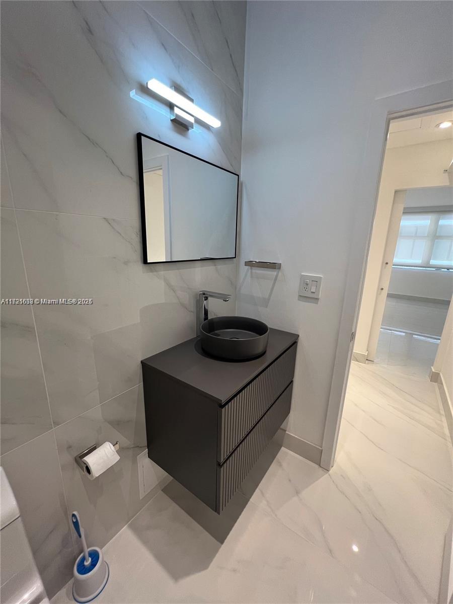2030 S Ocean Dr # 2221