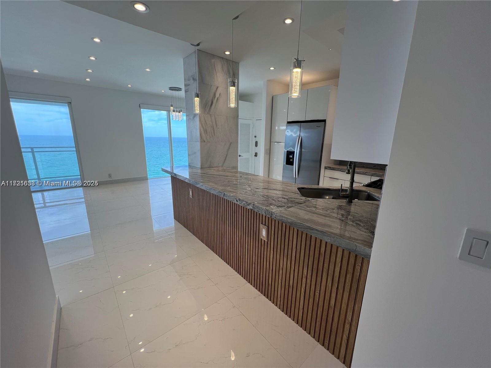 2030 S Ocean Dr # 2221