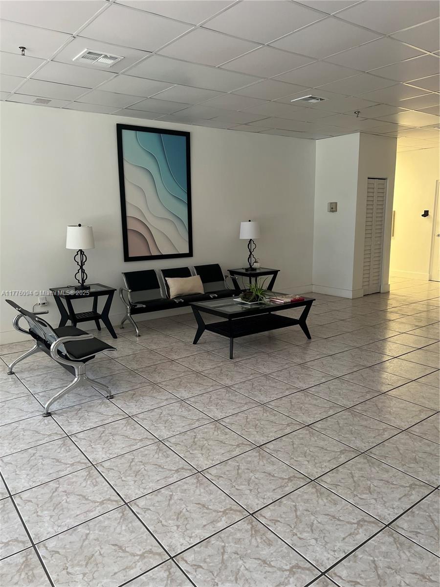 9124 Collins Ave # 304