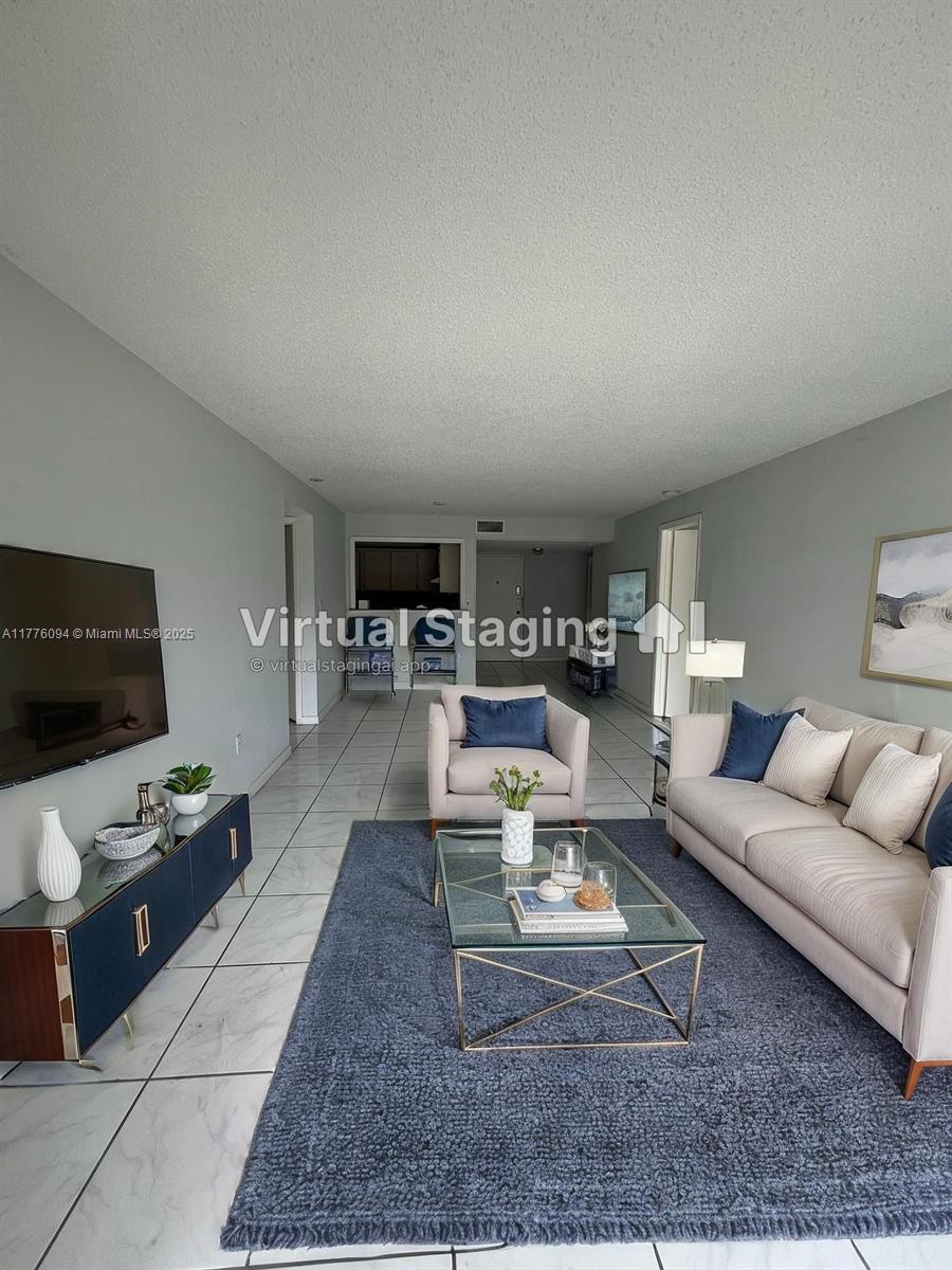 9124 Collins Ave # 304