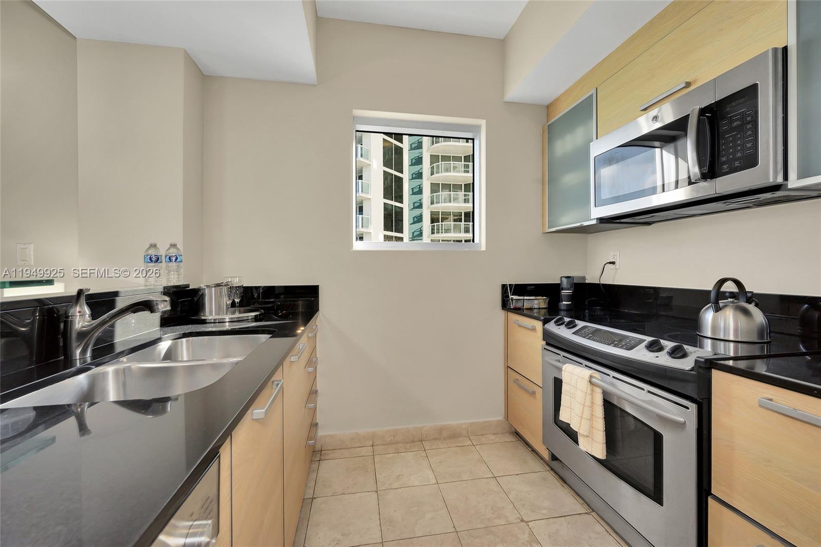 18683 Collins Ave # 1601