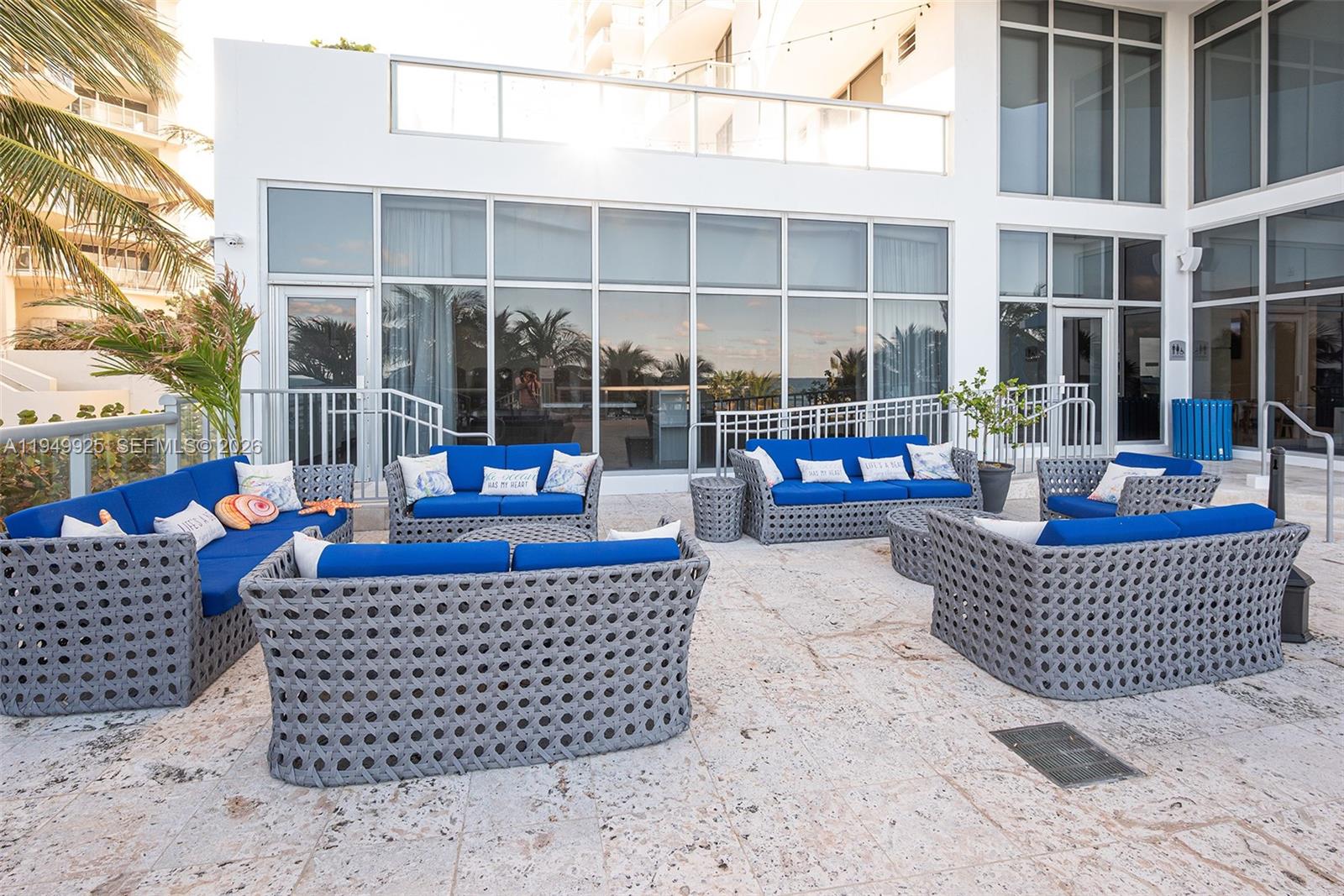 18683 Collins Ave # 1601