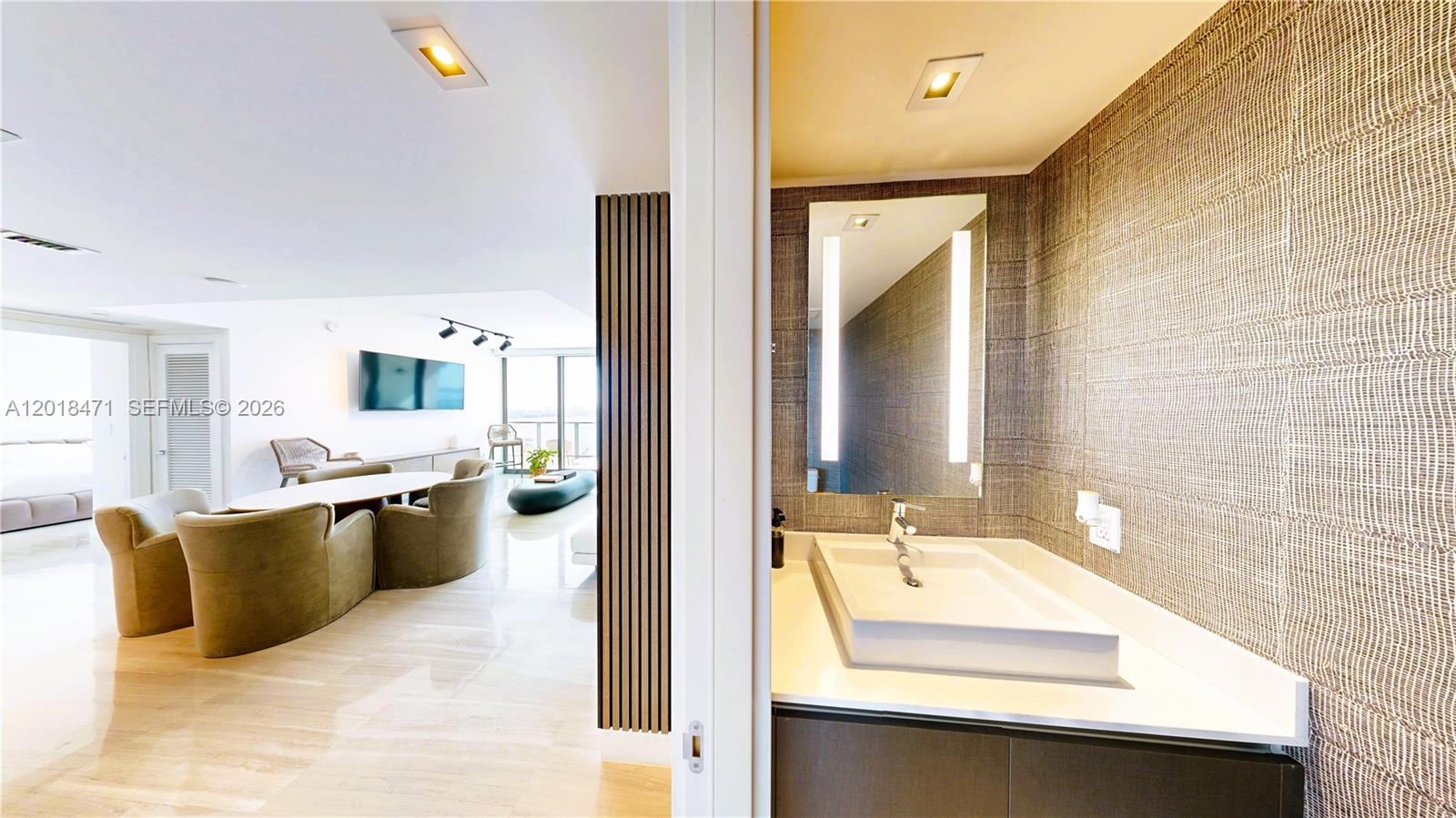 1451 Brickell Ave # 2502