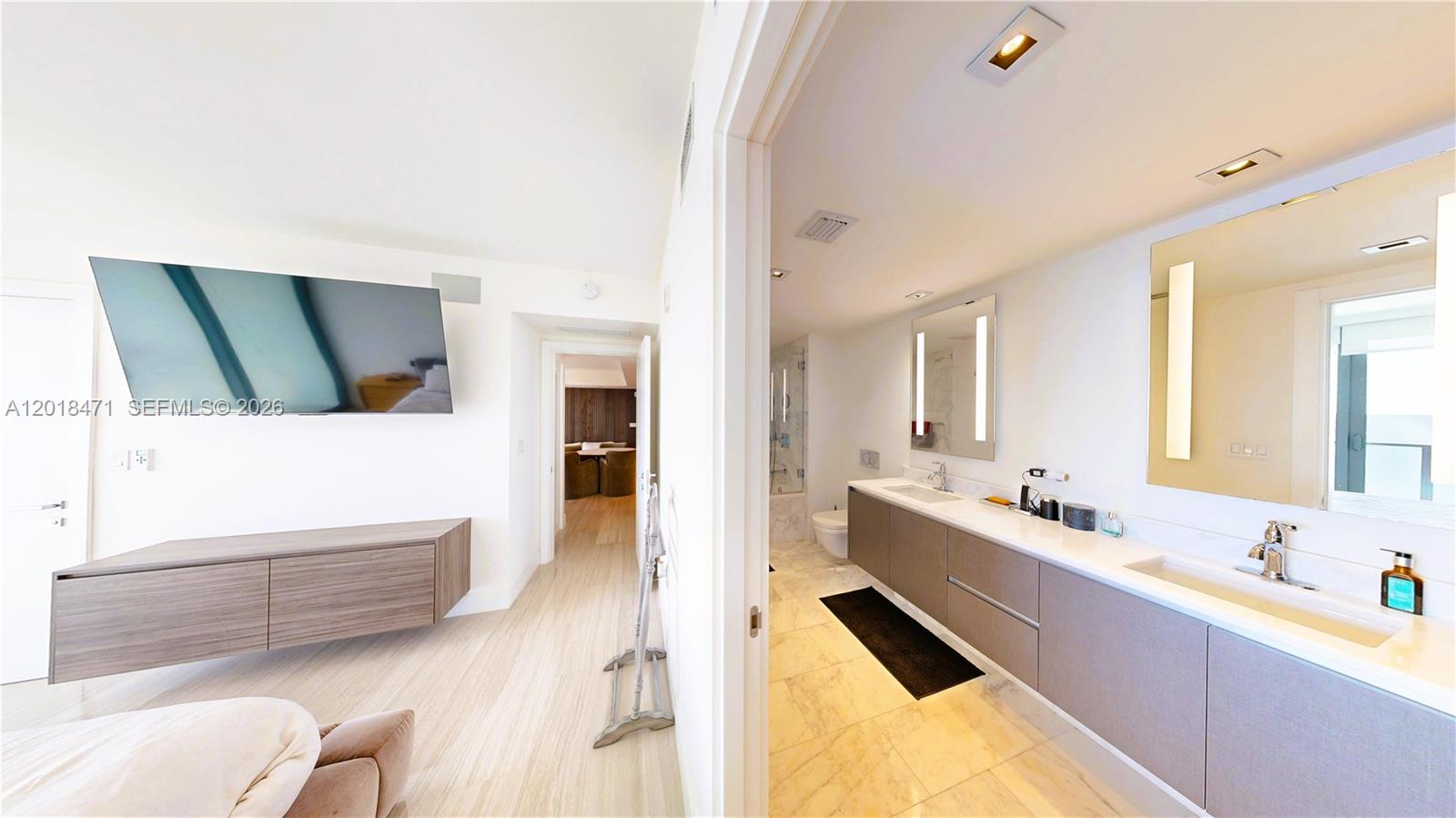 1451 Brickell Ave # 2502
