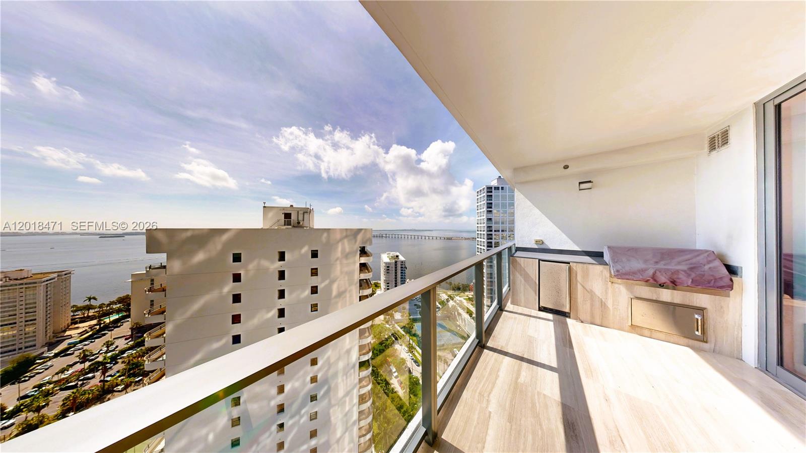 1451 Brickell Ave # 2502