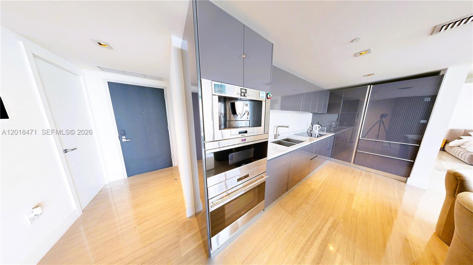 1451 Brickell Ave # 2502