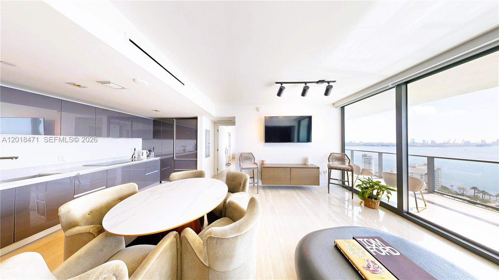 1451 Brickell Ave # 2502