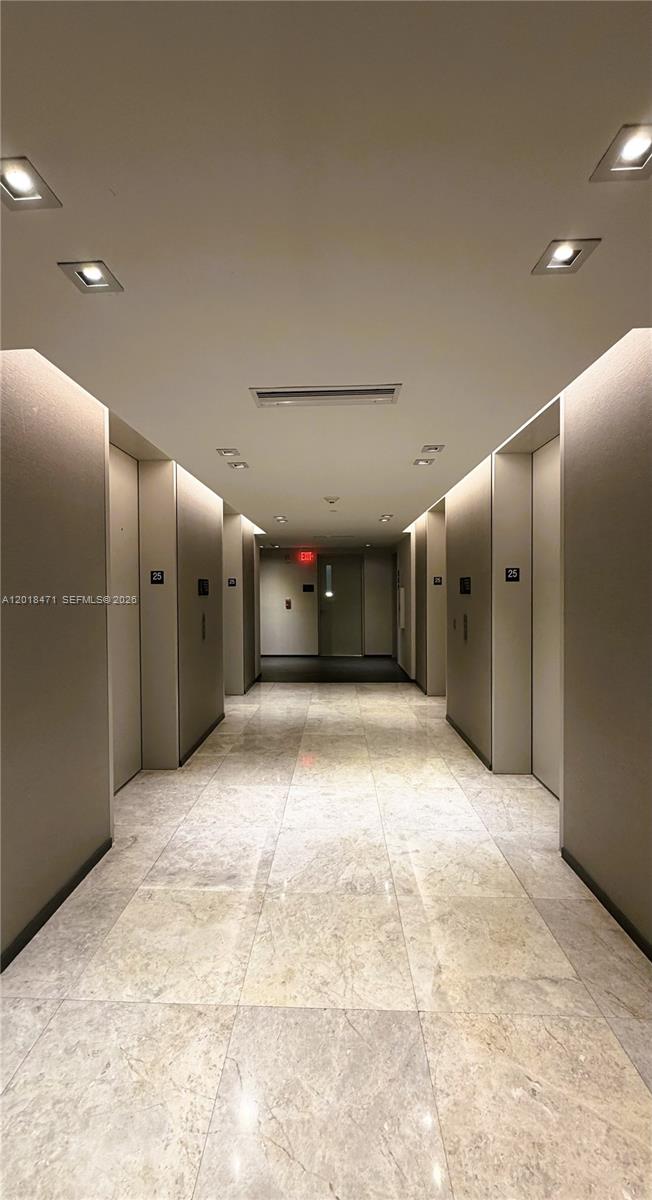 1451 Brickell Ave # 2502