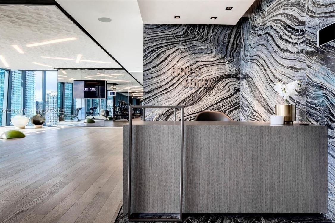 1451 Brickell Ave # 2502