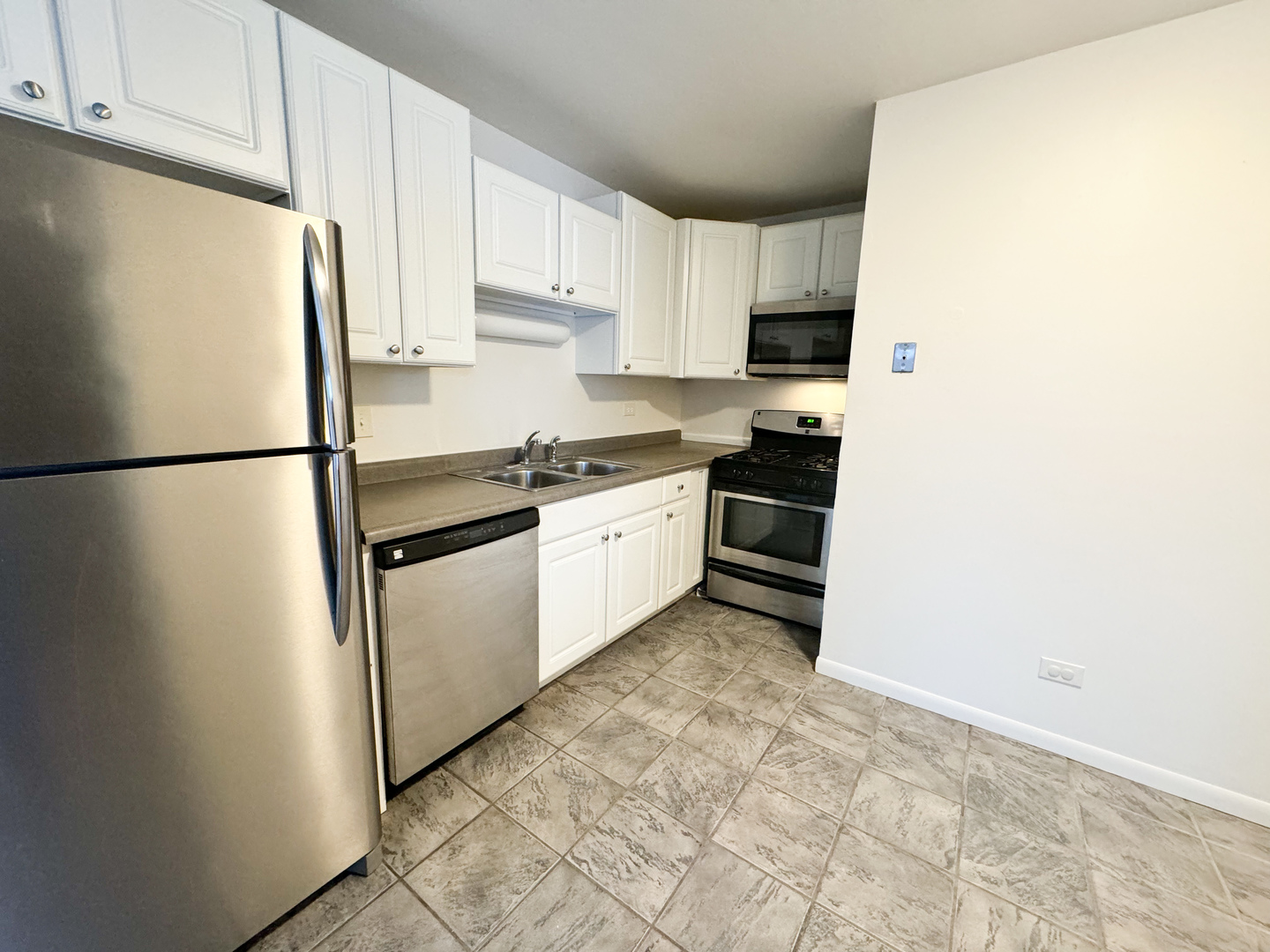 2529 Spring Street Unit: 2706