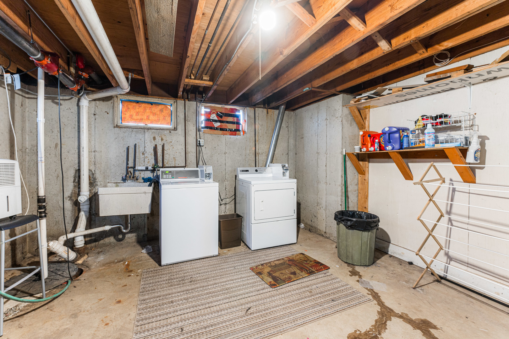 302 N Airlite Street Unit: 302