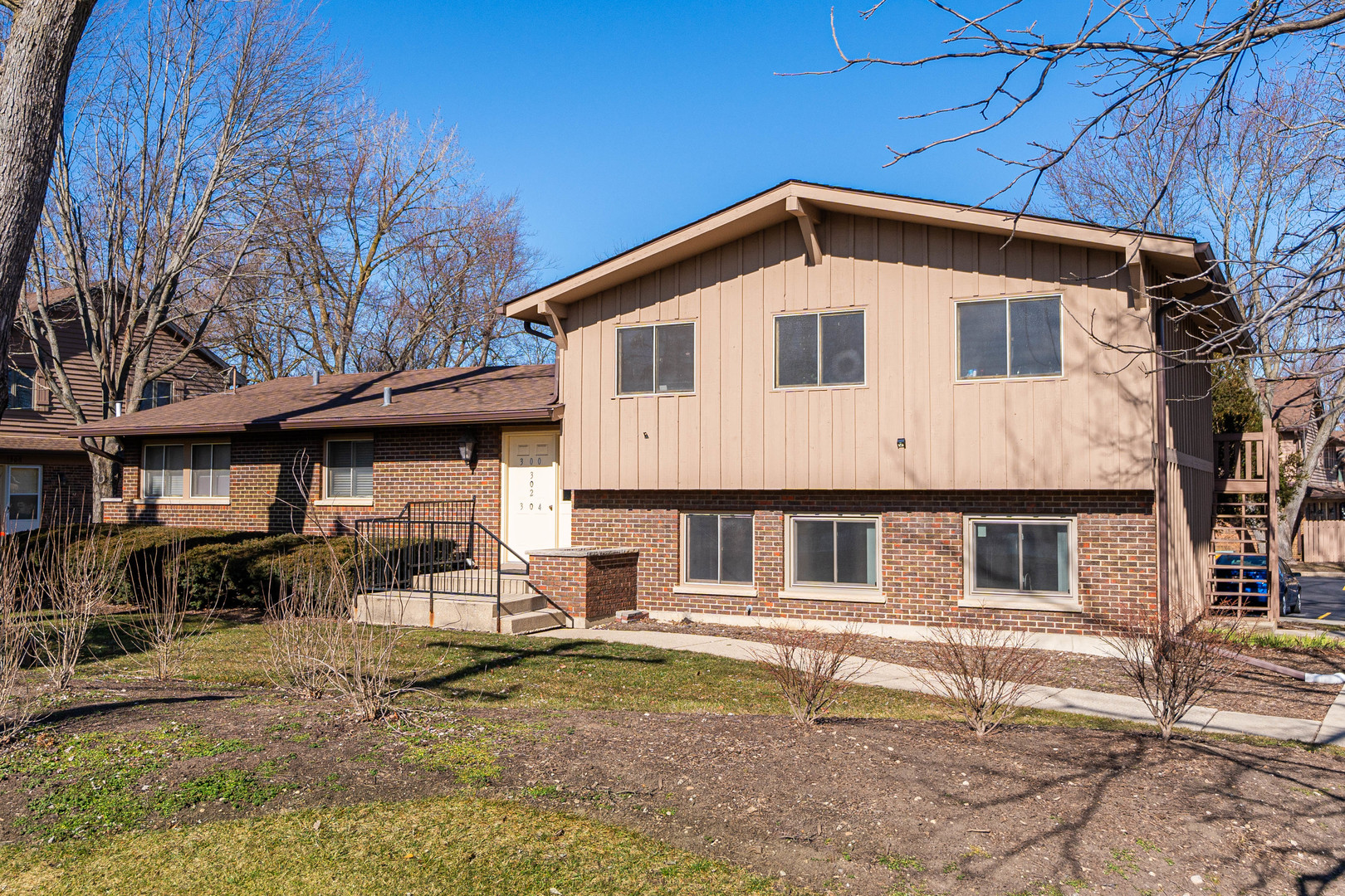 302 N Airlite Street Unit: 302