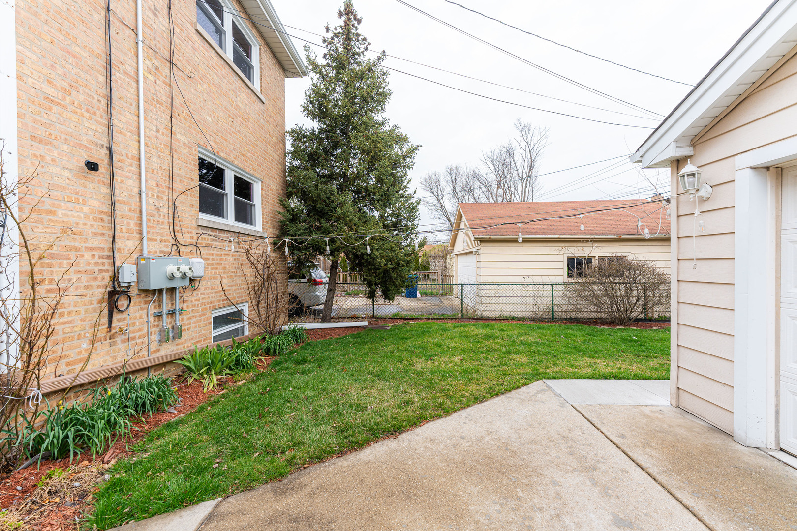 9351 S Harding Avenue Unit: 2