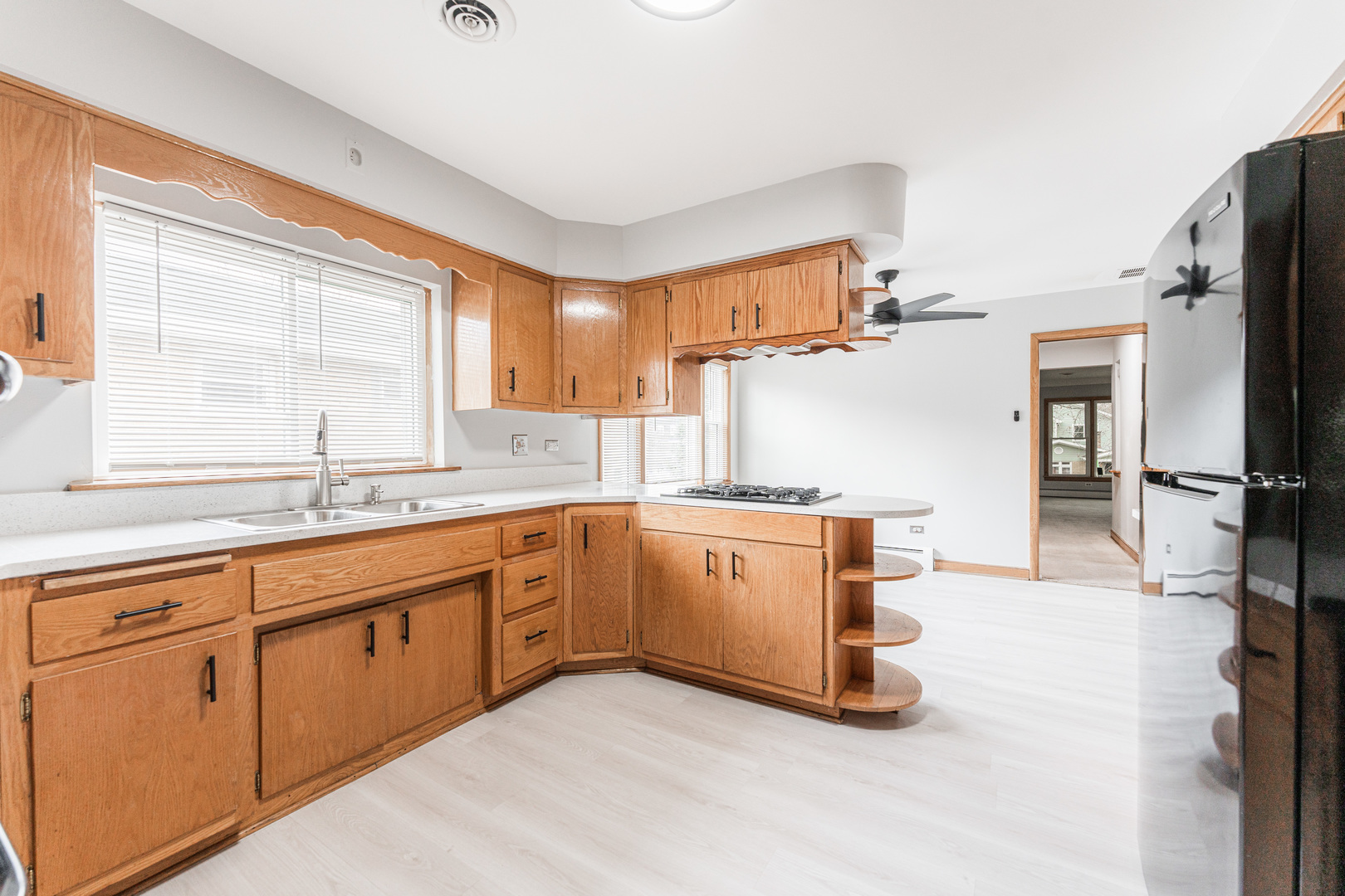 9351 S Harding Avenue Unit: 2