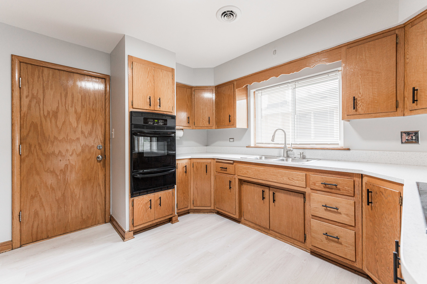 9351 S Harding Avenue Unit: 2