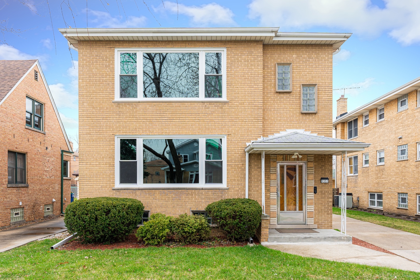 9351 S Harding Avenue Unit: 2