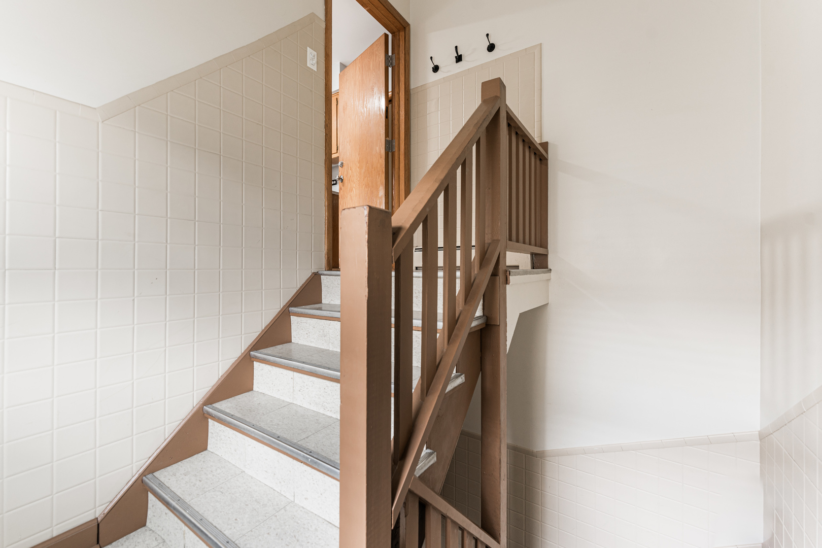 9351 S Harding Avenue Unit: 2