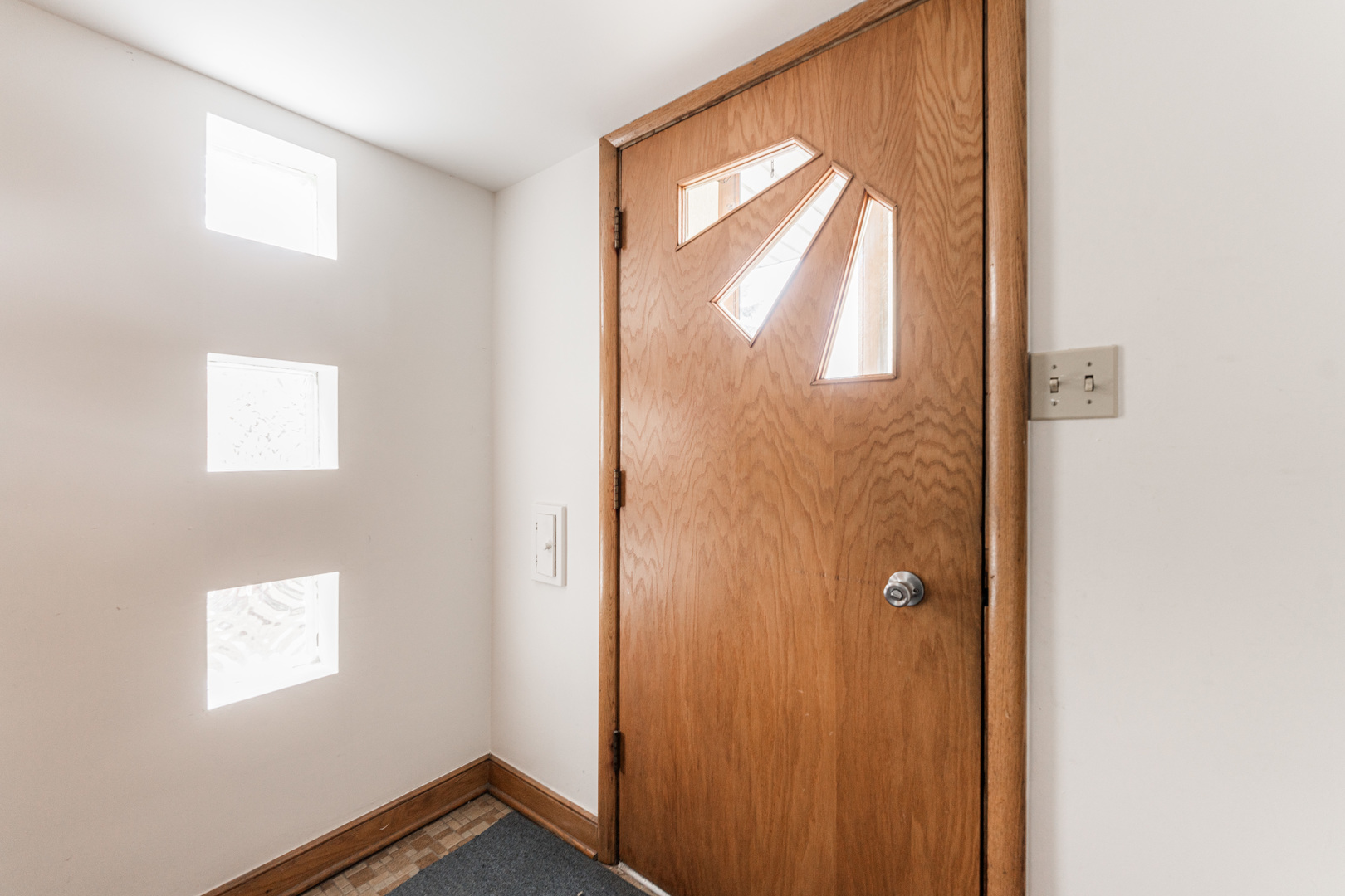 9351 S Harding Avenue Unit: 2