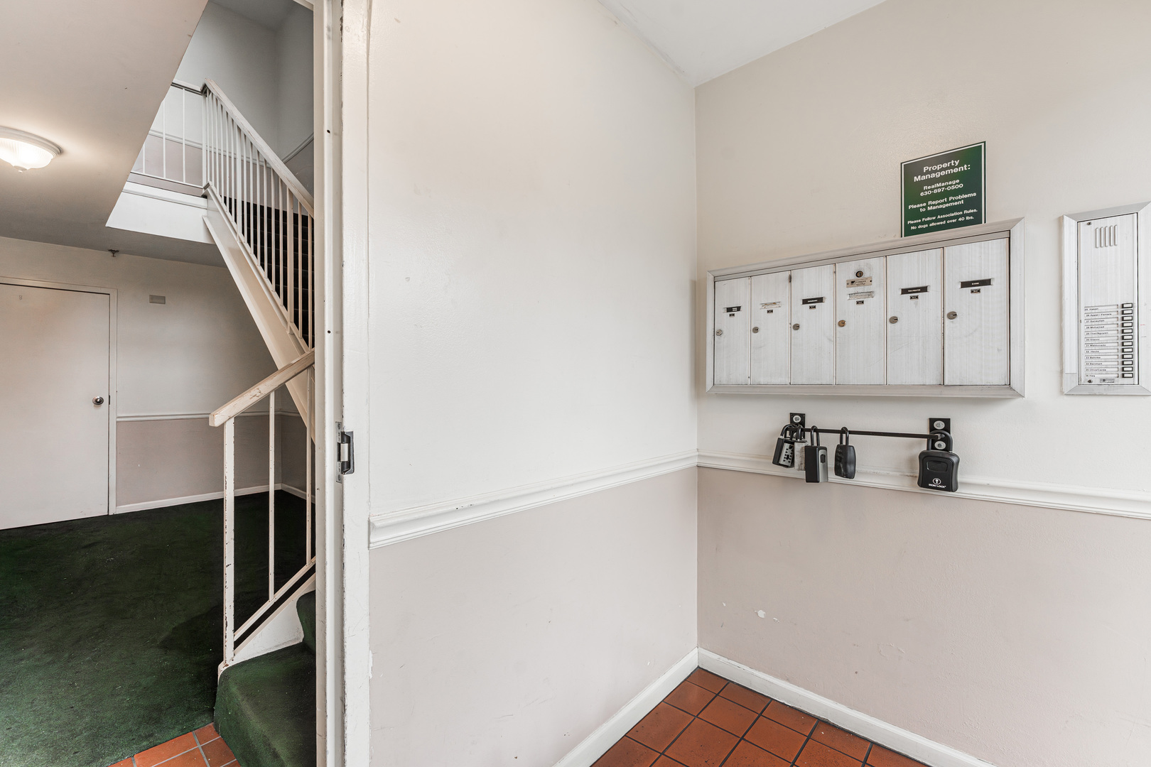 21W581 North Avenue Unit: 30