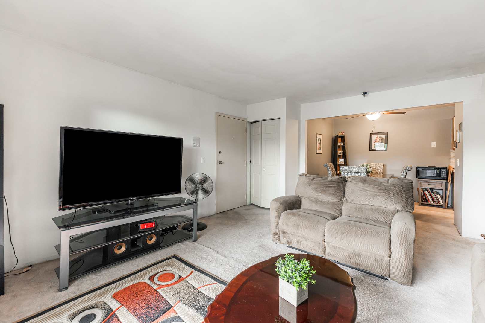 21W581 North Avenue Unit: 30