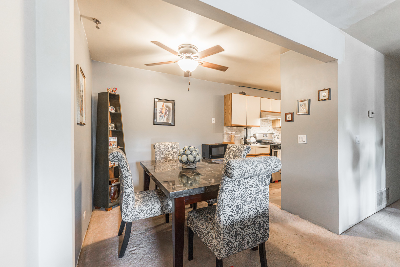 21W581 North Avenue Unit: 30