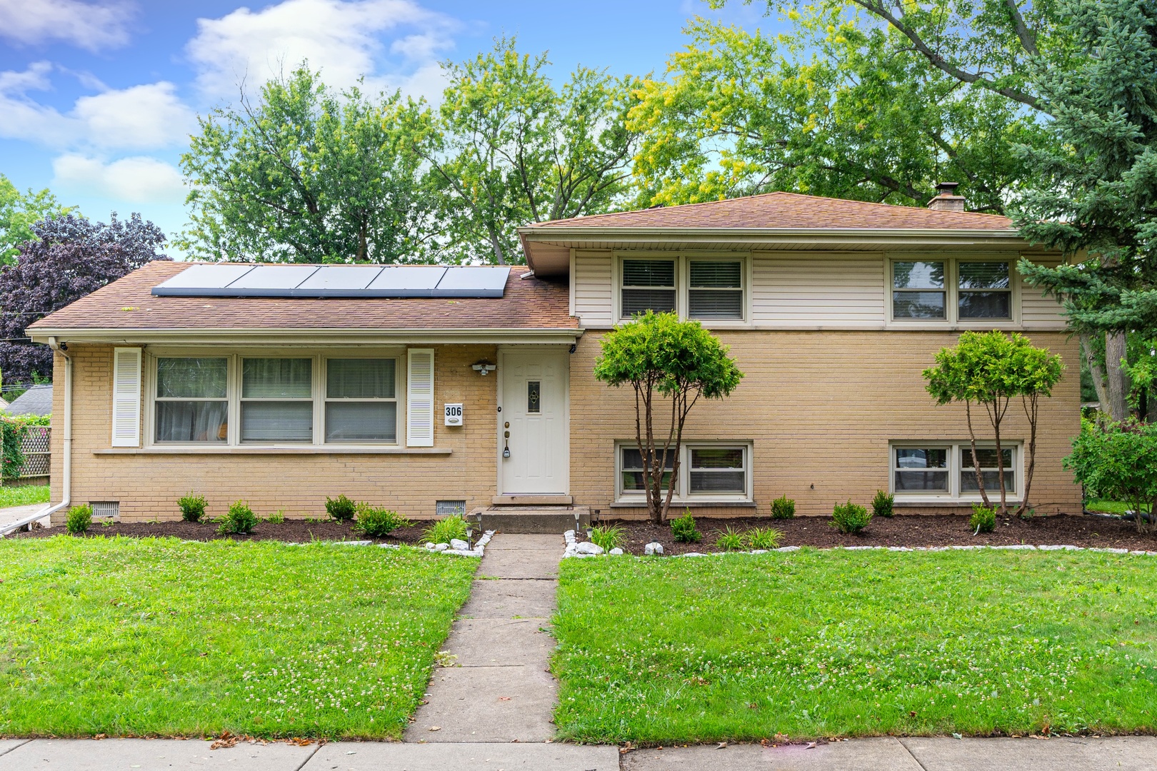 306 Michael Manor