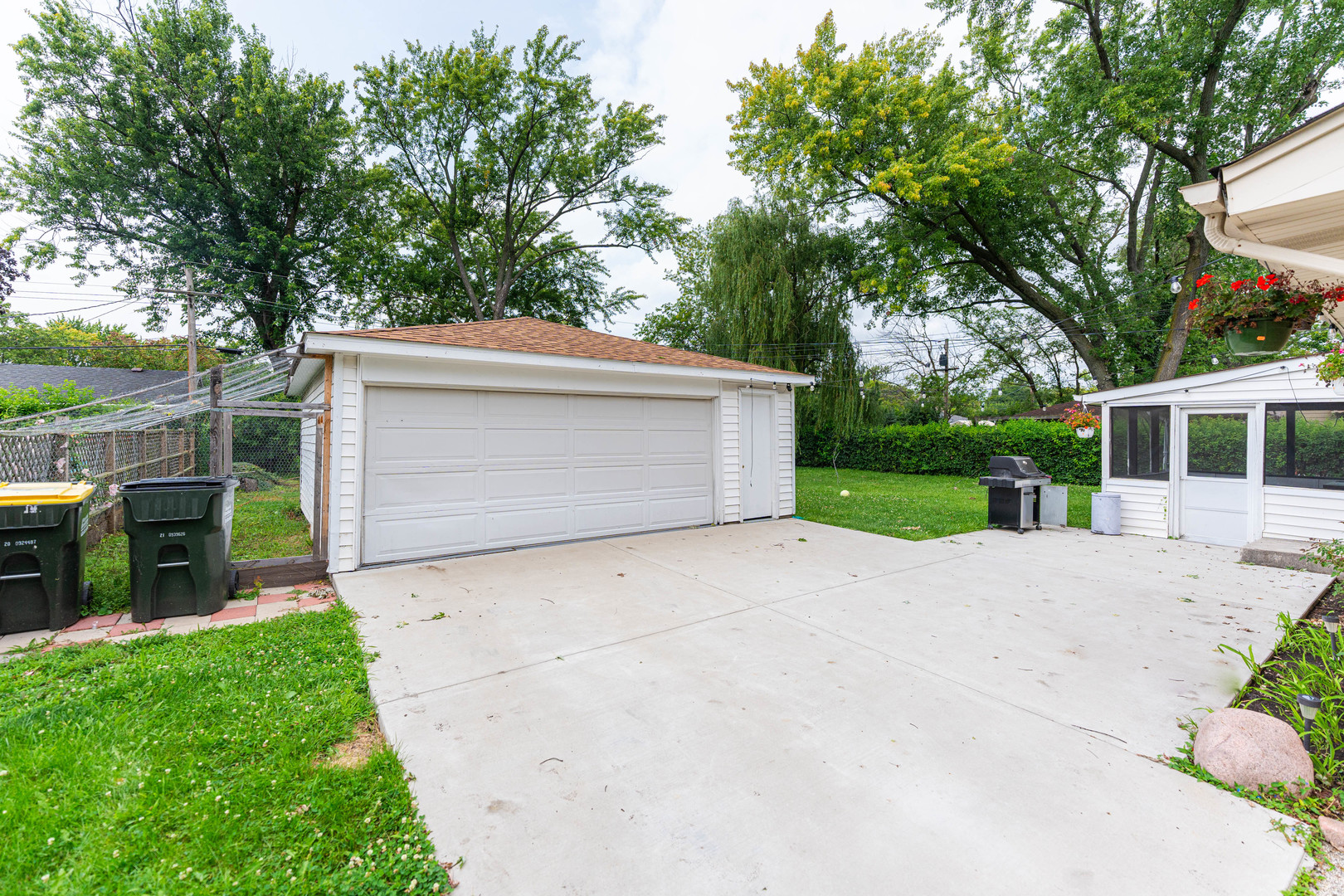 306 Michael Manor