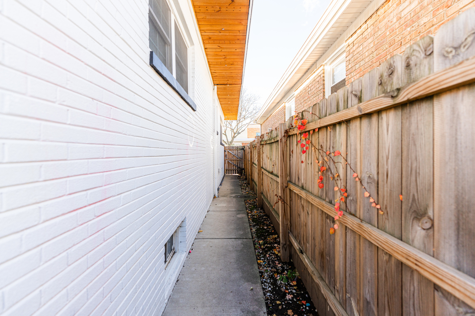 7341 N California Avenue