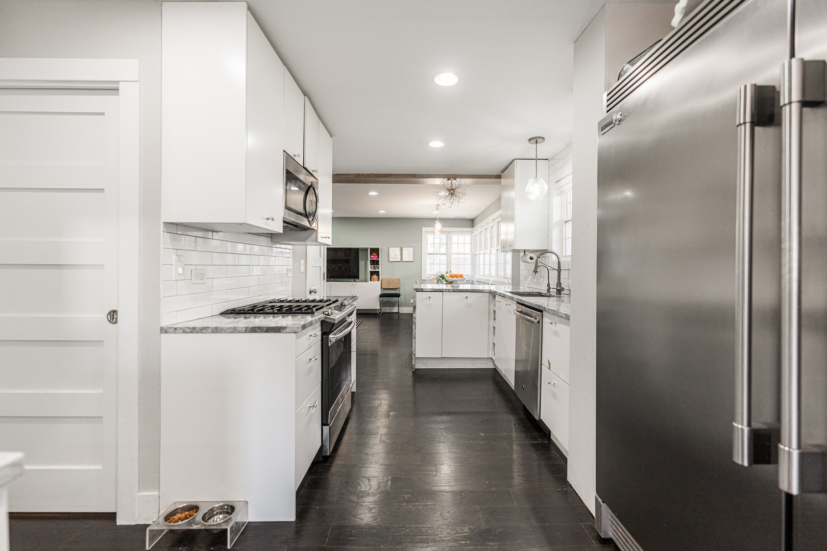 7341 N California Avenue