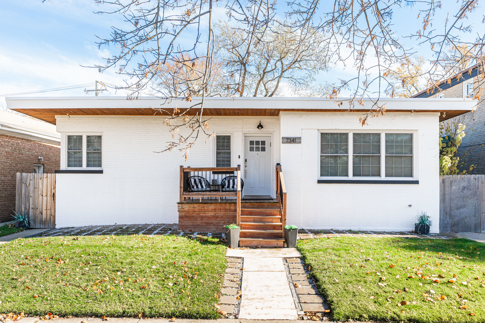 7341 N California Avenue