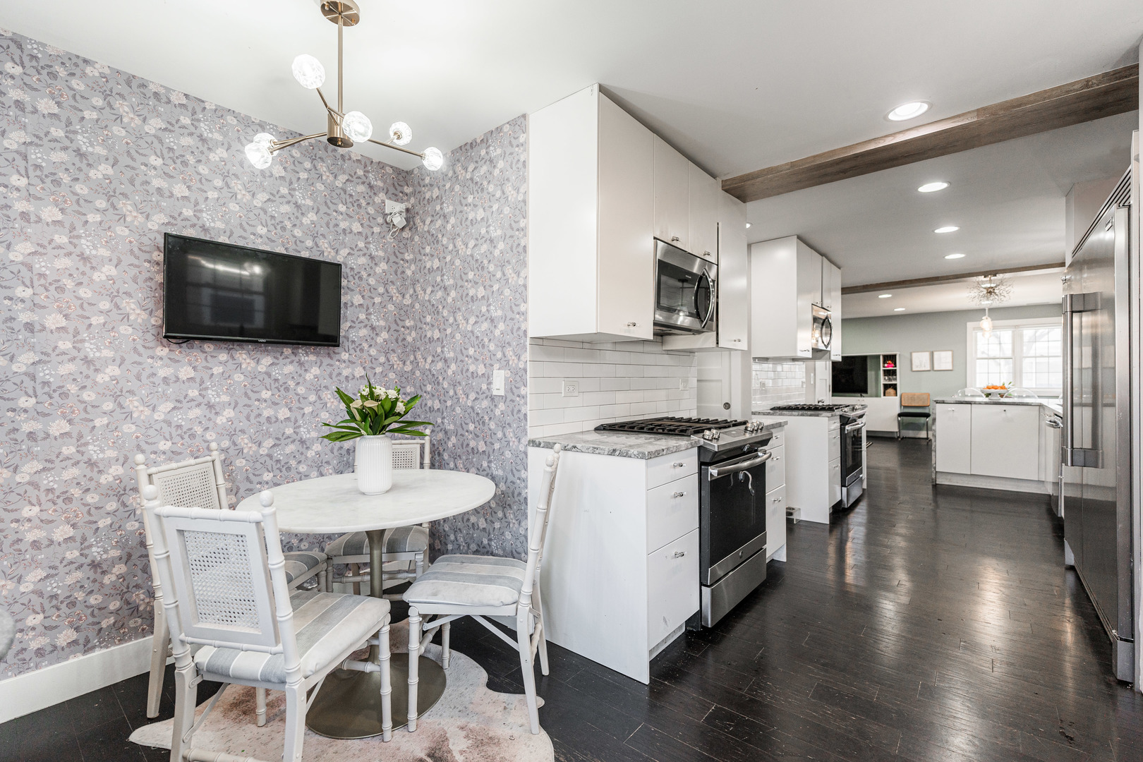 7341 N California Avenue