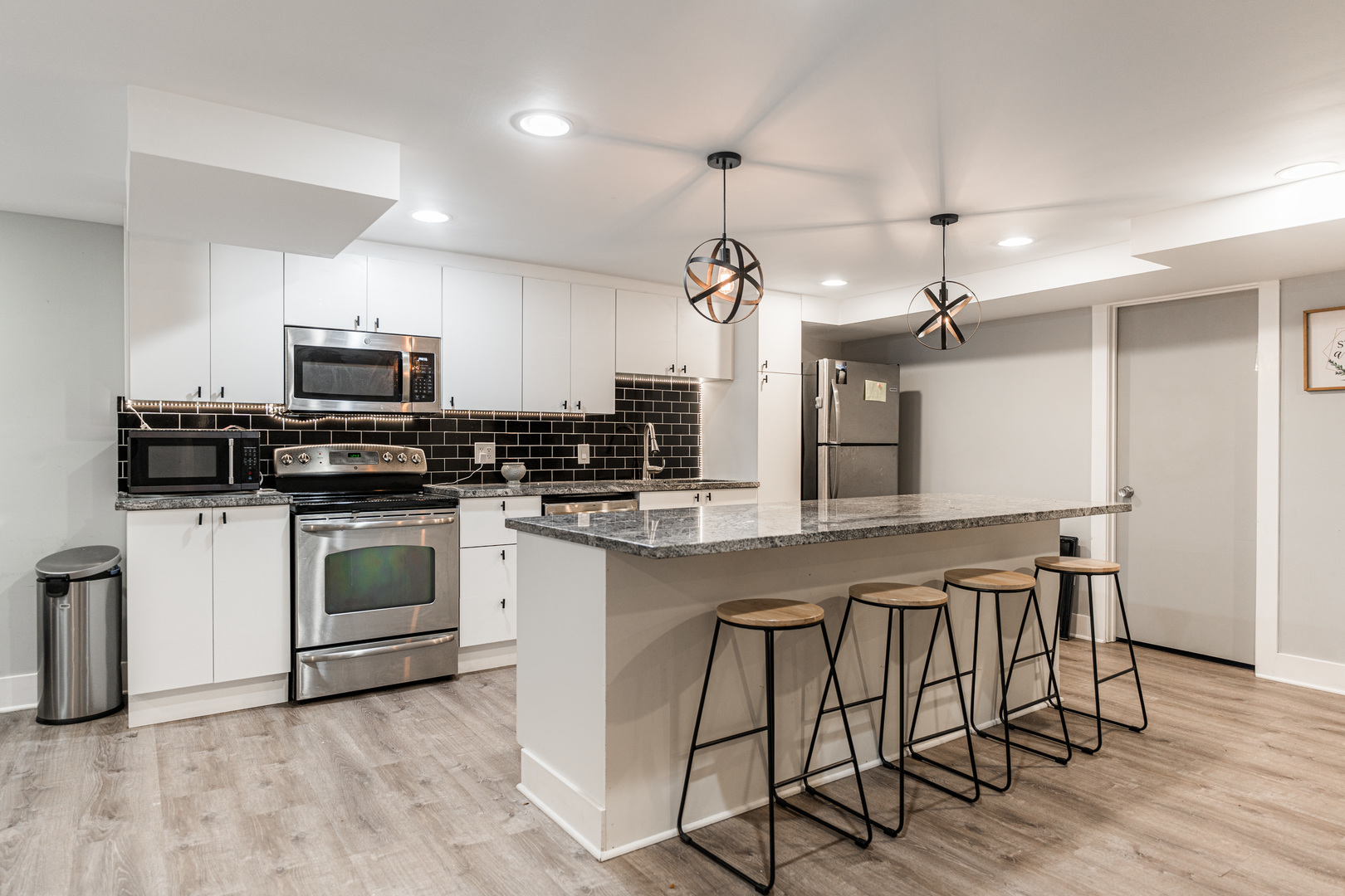 7341 N California Avenue