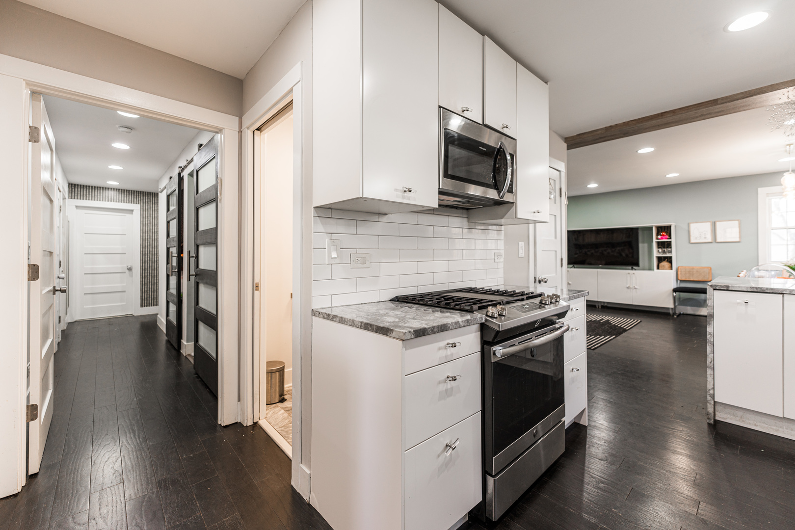 7341 N California Avenue