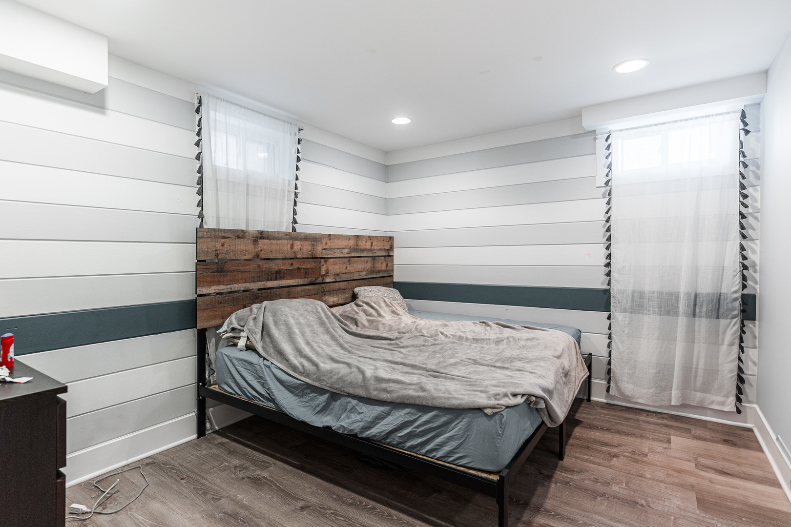 7341 N California Avenue