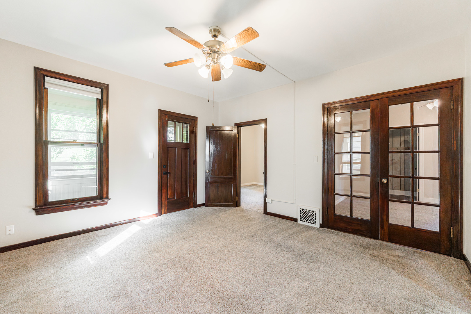 113 Elm Street Unit: B