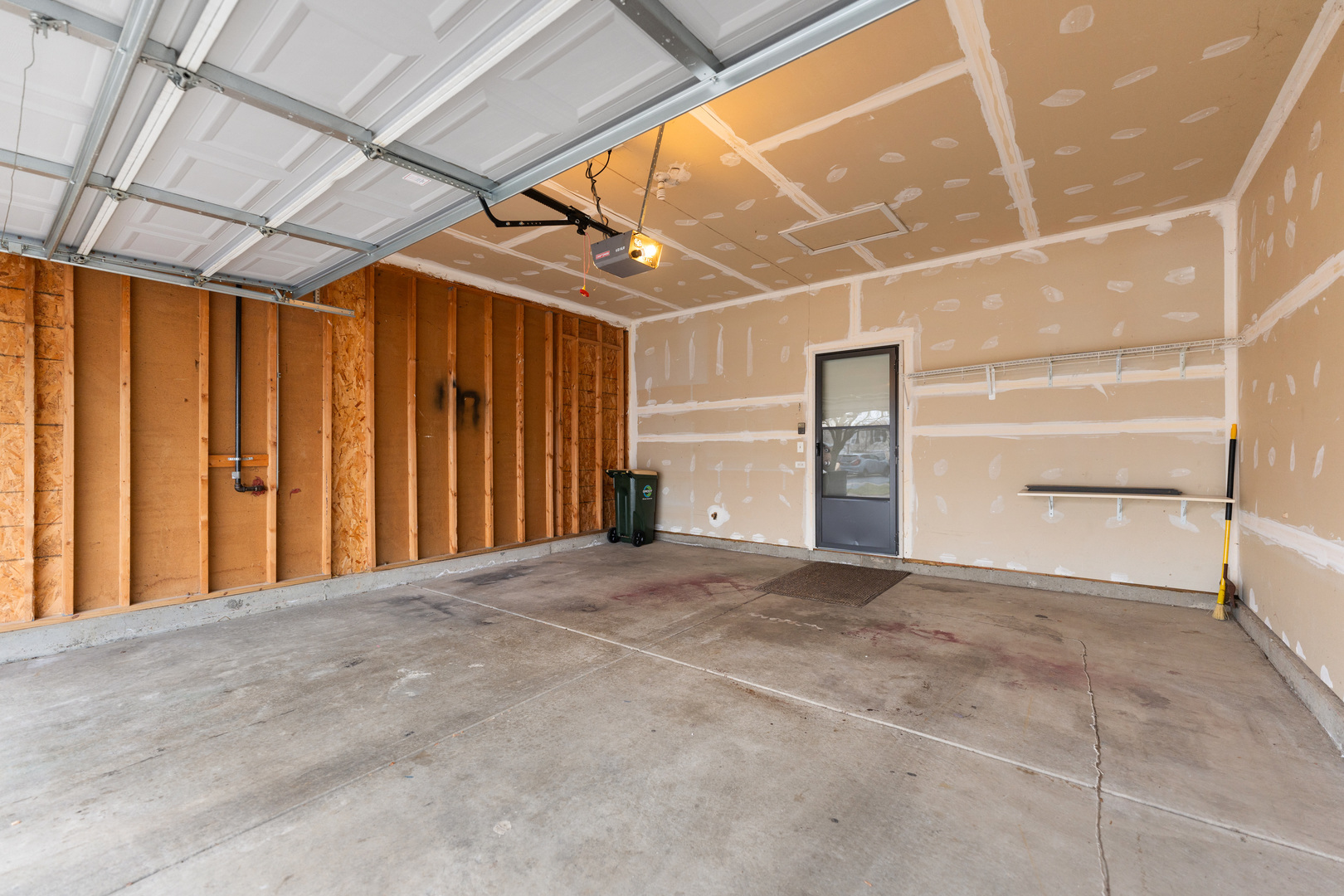 531 Springbrook Trail N