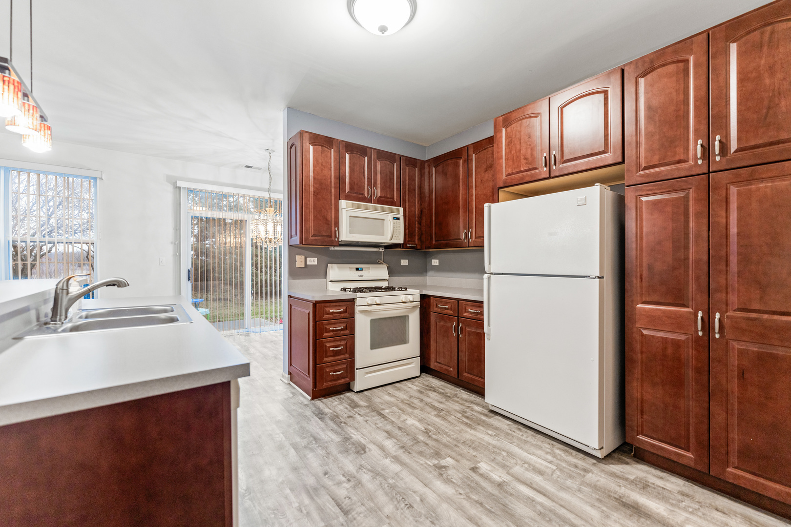 531 Springbrook Trail N