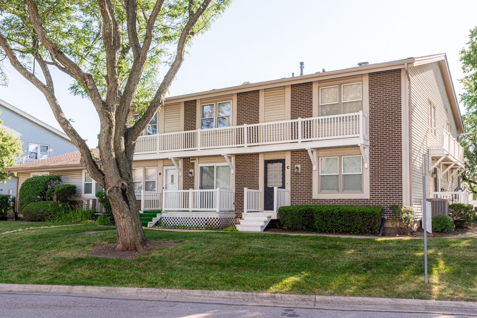 305 Milton Court Unit: B