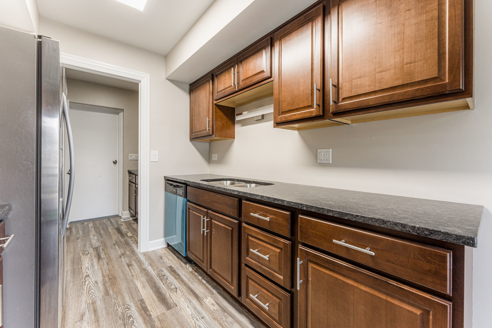 305 Milton Court Unit: B