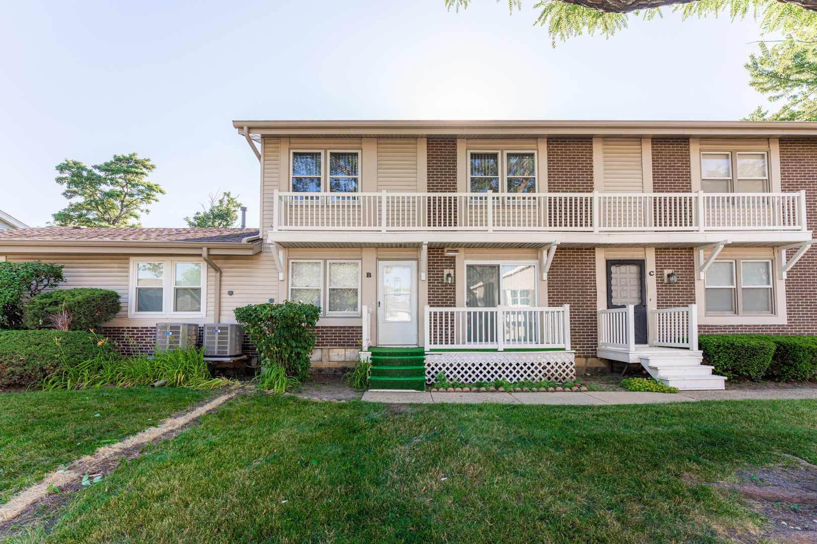 305 Milton Court Unit: B