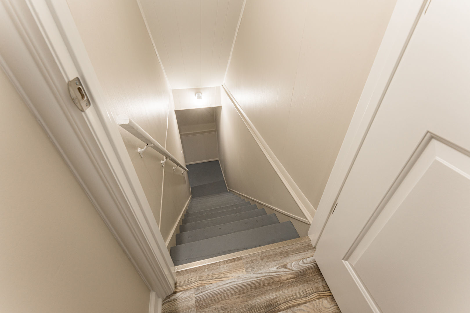 305 Milton Court Unit: B