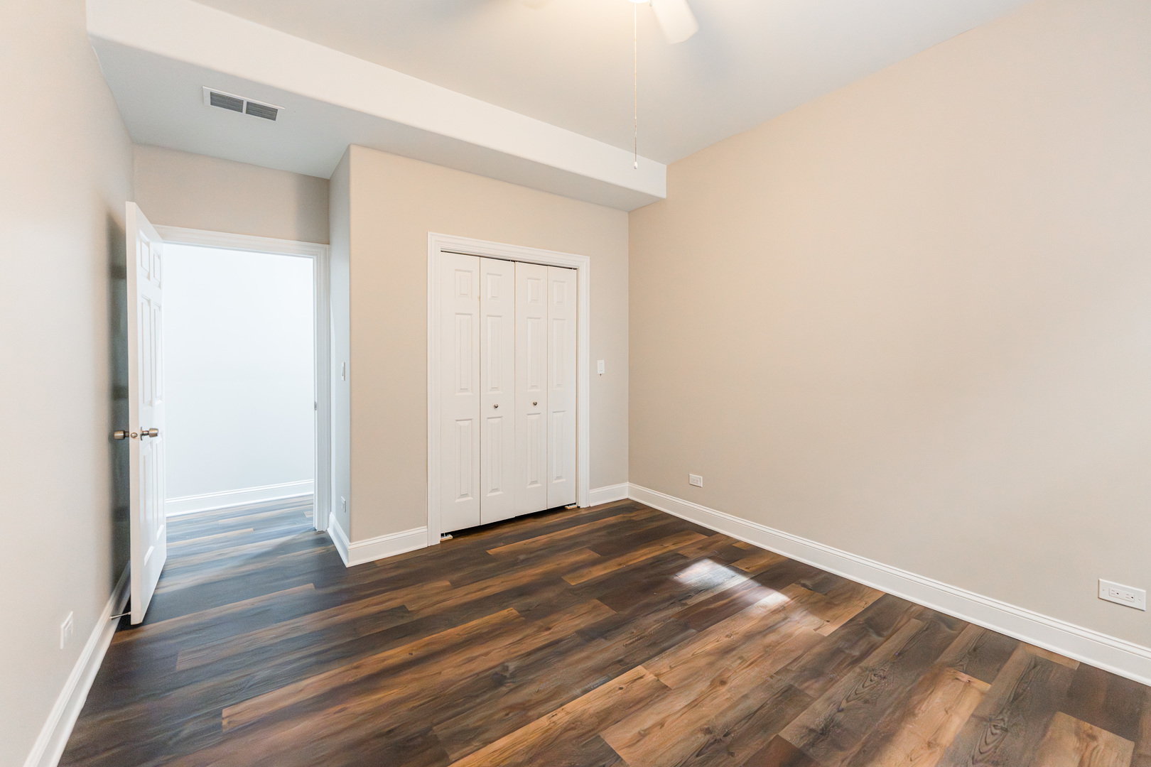 4902 S Vincennes Avenue Unit: 1