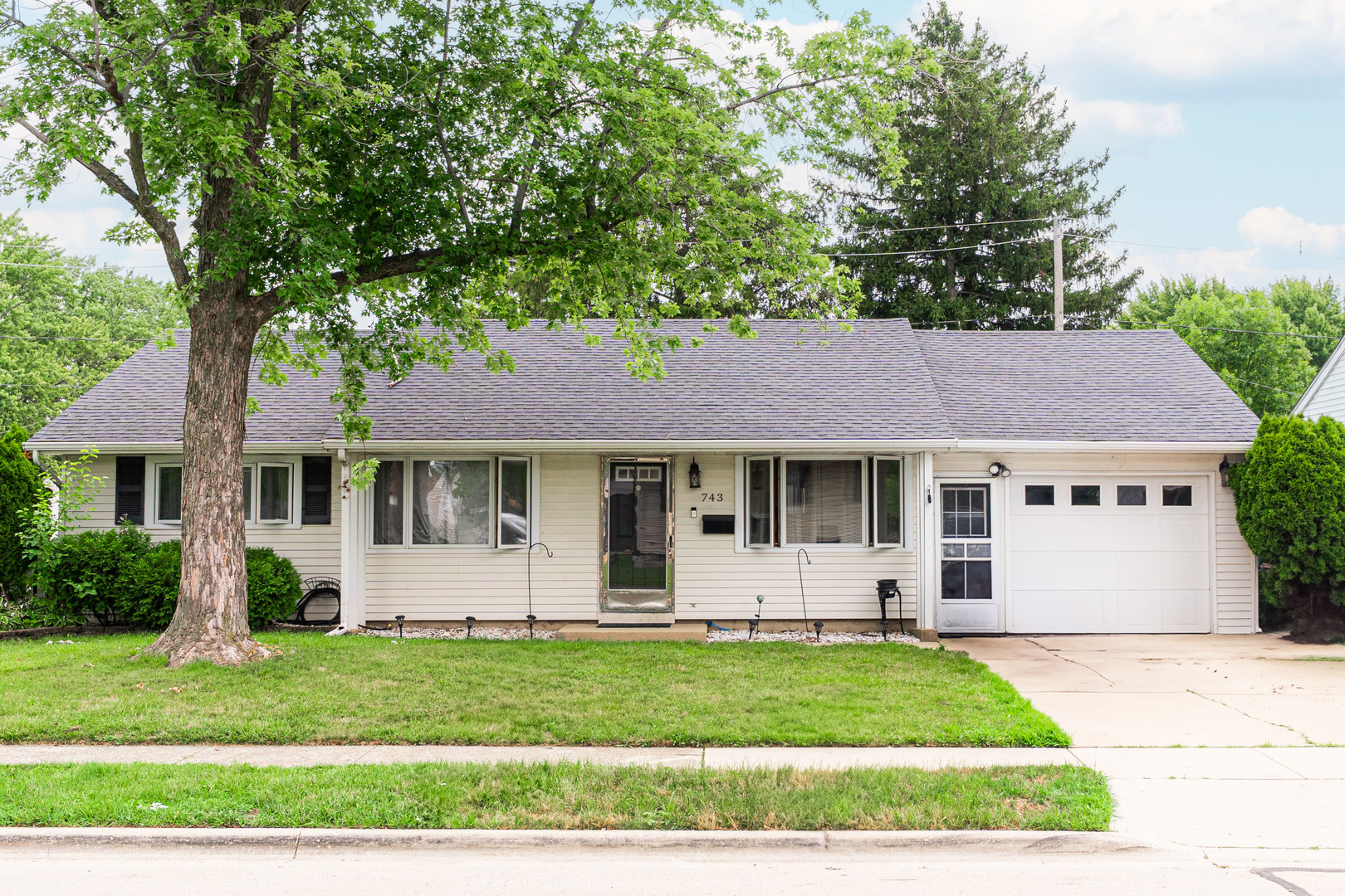 743 Geneva Avenue