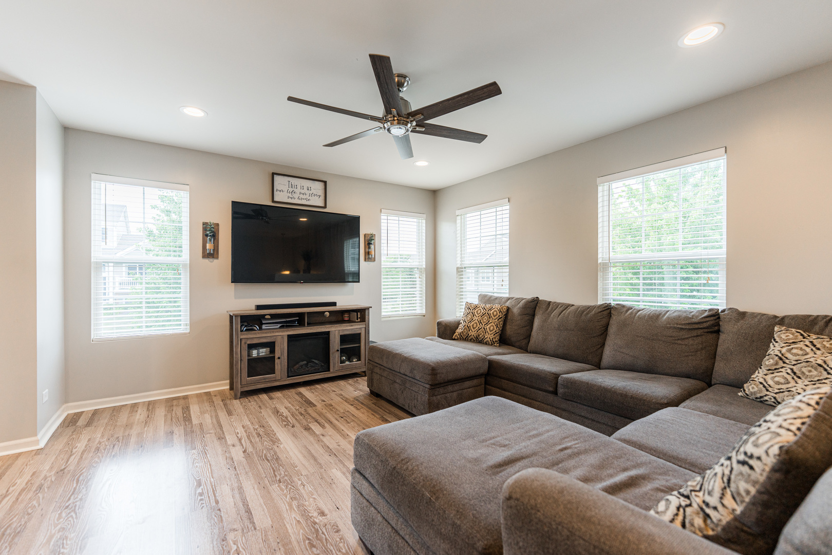 1113 Sapphire Lane