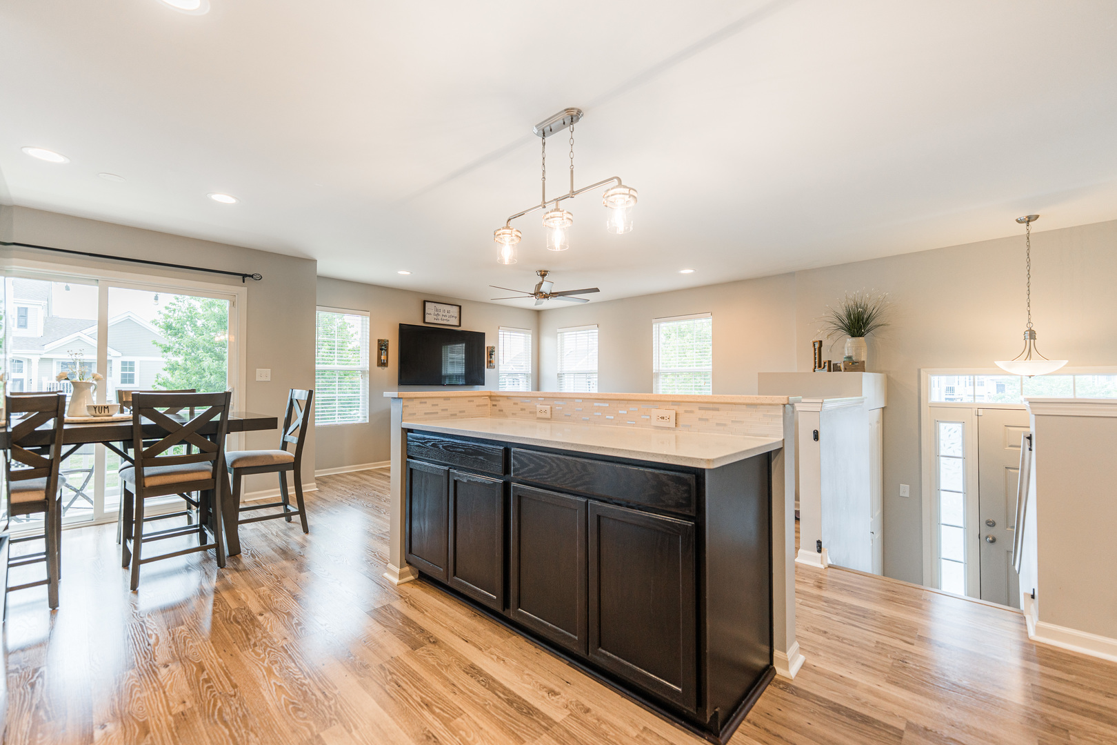 1113 Sapphire Lane