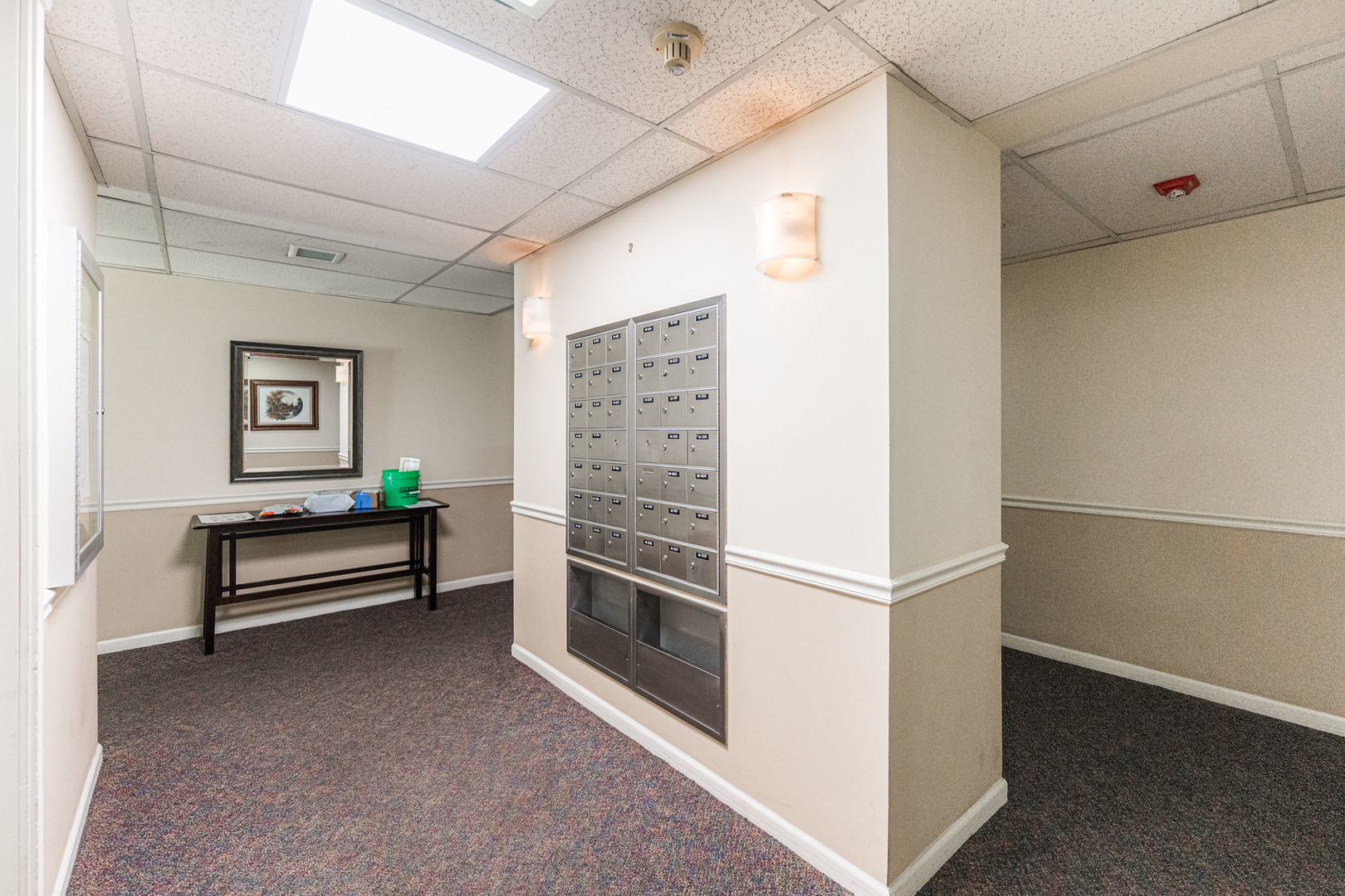 5S040 Pebblewood Lane Unit: W303
